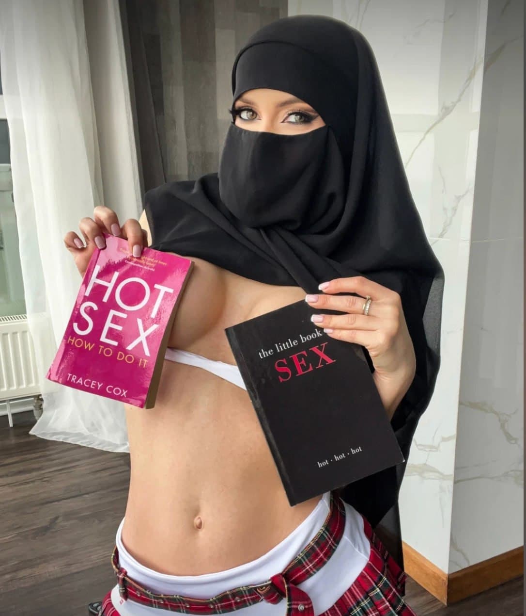 Hijab Goddess background